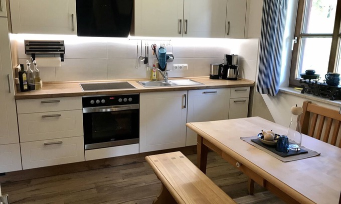 Windshausen Apartamento | Ground floor apartment 120 m², direct mountain view