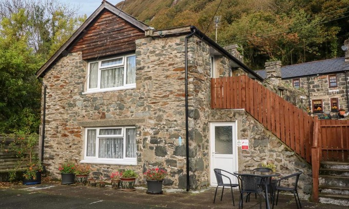 Tremadog Apartamento | Ground Floor Apartment