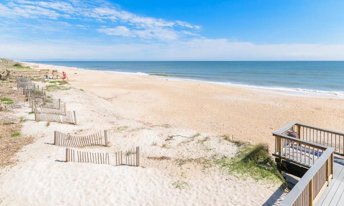 Sawgrass Apartamento | Ground Floor Convenient Gated Condo At Beach Sawgrass - Pet Friendly!