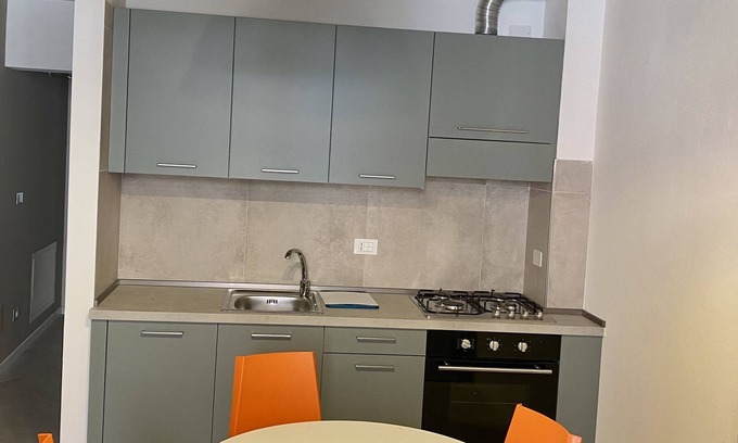 Castel Bolognese Apartamento | Ground floor apartment with courtyard and cellar