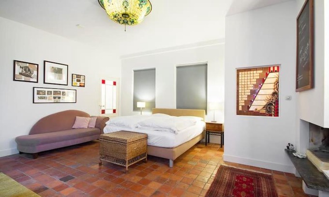 Jordaan Cama Y Desayuno | Ground floor Jordaan Apartment