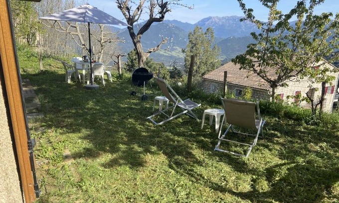 Sartene Villa | Planta baja de 60 m2, tranquila y sombreada.