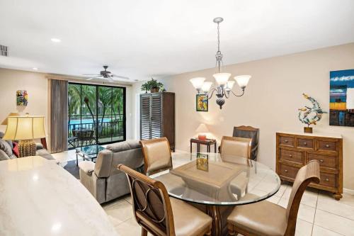 Coco Apartamento | Ground-Floor Unit in Front of Lazy River Pool at Pacifico in Coco