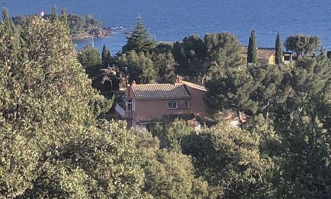 Saint-Raphael Apartamento | Ground-floor villa near the sea in Saint-Raphaël
