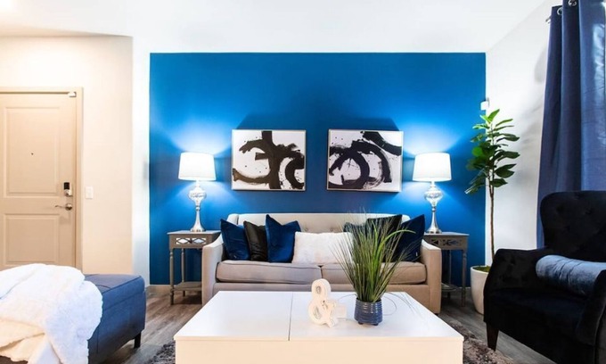 Camarillo Apartamento | Ground Flr*King*SmartTV*WIFI*Airport*Beach