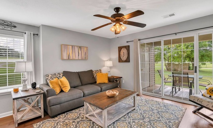 Branson Condominio | Ground Level Golf Front Retreat 2/2
