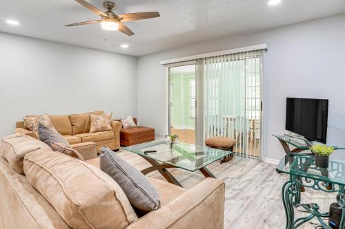 Lakeland Highlands Casa | Group Getaway with Deck and Yard in Lakeland!
