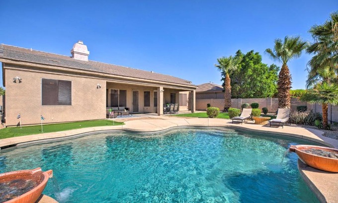 Palm Valley Casa | Group Getaway with Pool and Putting Green in Goodyear