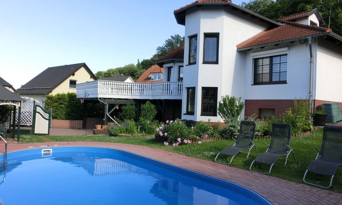 Ballenstedt Villa | Villa Geräumige con piscina propia