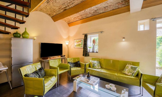 Mesch Apartamento | Villa moderna cerca del centro de Mesch