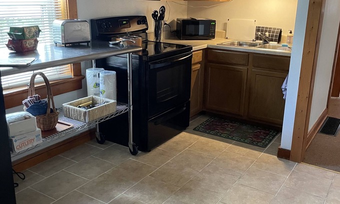 Williamsport Apartamento | Group stay in Wmspt - Close PSU, Lycoming College, Lock Haven, Hiking/Biking!