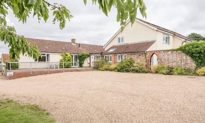 Woodbridge Apartamento | Grove Farm Bungalow and Annexe, Dallinghoo