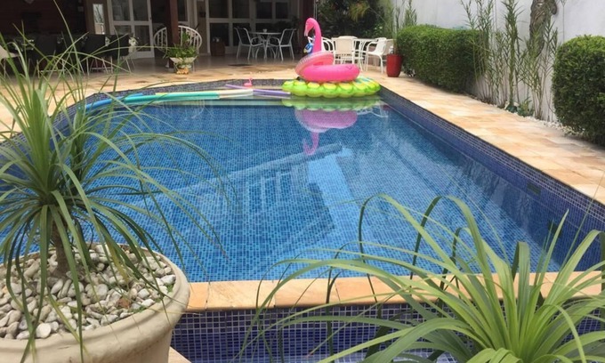 Jardim Acapulco Casa | Lujosa y acogedora casa en Jardim Acapulco - cond. plaza delantera cerrada