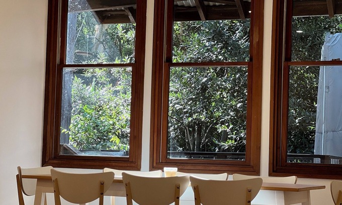 Mount Pleasant Cabina | Guest Cabin in Forest Close to Beach & City Centre