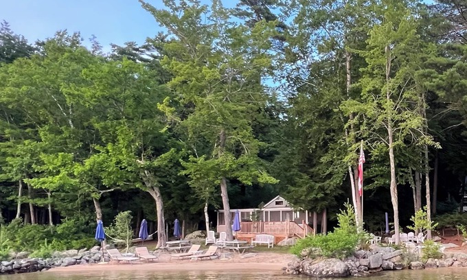 Standish Cabaña | Guest Cottage on an Estate Property w/330 ft waterfront, & 3 sandy beaches.