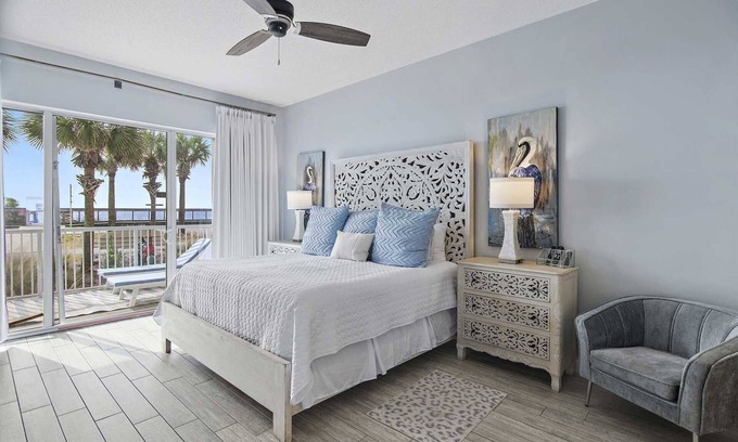 Avalon Beach Estates Condominio | *** Nuevo *** Frente al Golfo, Servicio de playa, Se aceptan mascotas Crystal View 102 3bed / 3