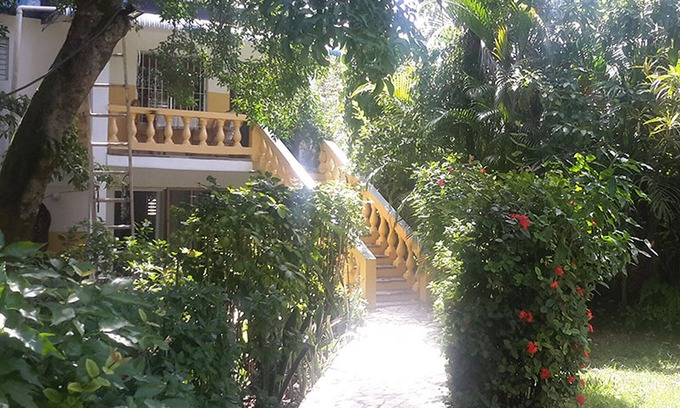 Los Charamicos Apartamento | Guest-friendly ground-floor studio near Sosua beach