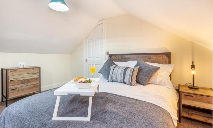 Pontrilas Apartamento | Guest Homes - Carriage Court