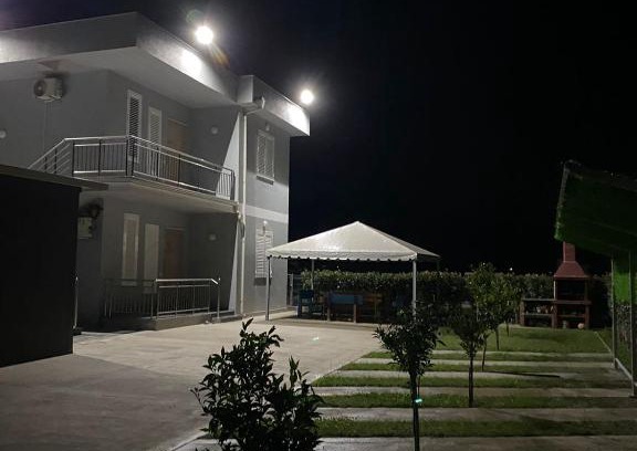Velipoje Casa | Guest Hours Kolaj