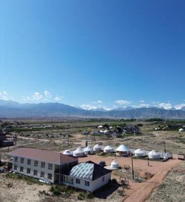 Issyk-Kul Region Otro | Guest house and Yurt camp "Ailuu"