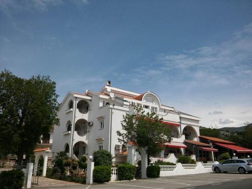 Povile Casa | Guest house Garfild 2