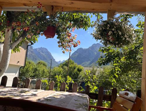 Vusanje Casa | Guest House GURI
