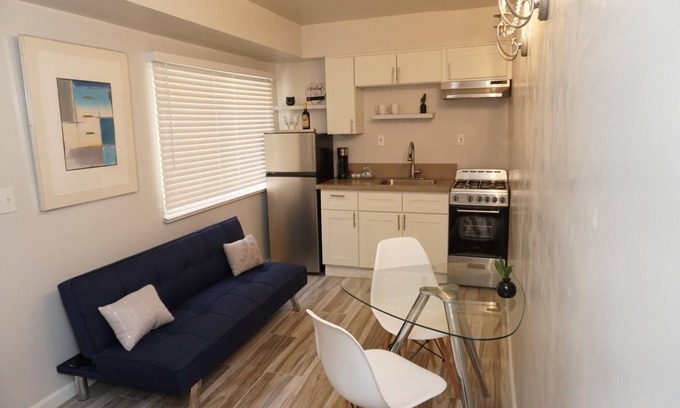 Burbank Apartamento | Guest house in a very nice quiet neighborhood