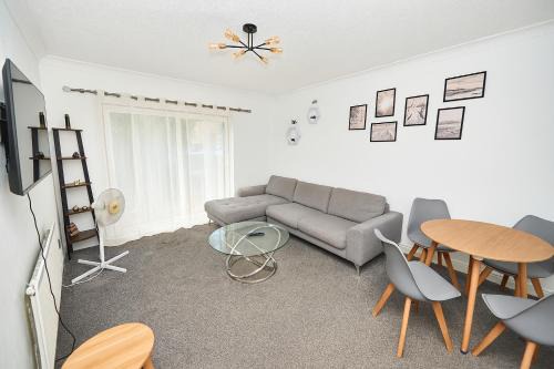 Rayners Lane Villa | Guest House in Harrow