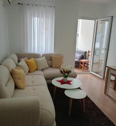 Pogradec Apartamento | Guest House Liqeni