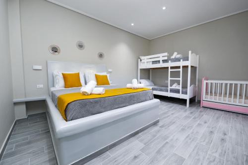 Mbrostar-Urë Casa | Guest House Narta