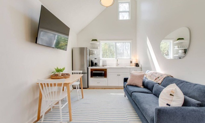 Murfreesboro Apartamento | Modern Guest House Near MTSU, Walk to Dining Spots