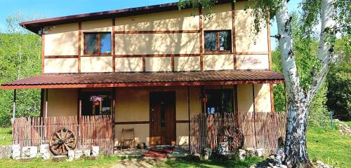 Dubyna Casa | Guest House Pisnya Karpat