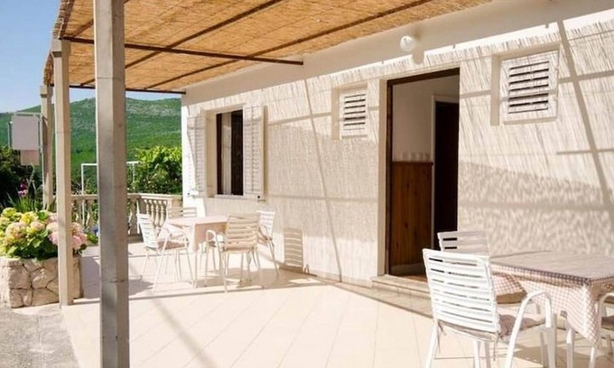 Molunat Casa | Guest House Rooms Rose