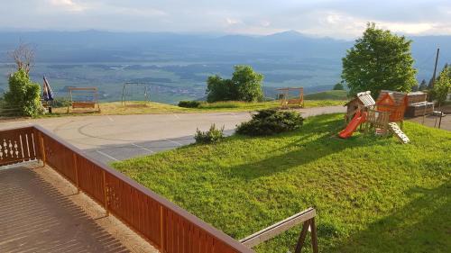 Ambroz pod Krvavcem Casa | Guest house Pr Ambružarju & Apartments