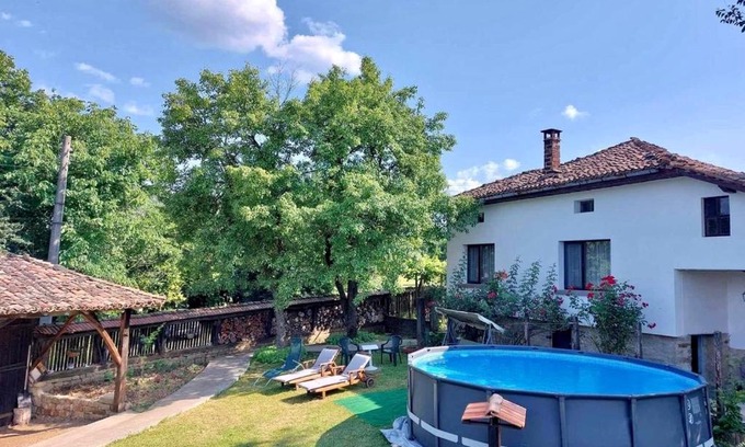 Elena Casa | Guest House Stoyanovata Kashta - Стояновата къща