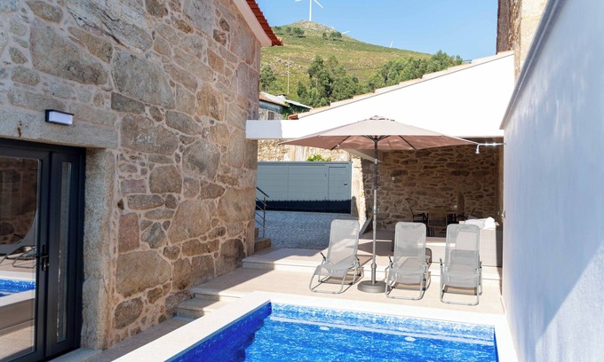 Valenca Casa | Guest House Taião