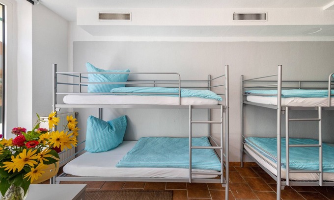 Malchin Apartamento | Casa de huéspedes 'Unterkunft Für 4 Personen' con Wi-Fi