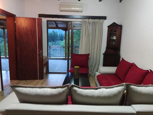 Permet Casa | Guest House Vjosa