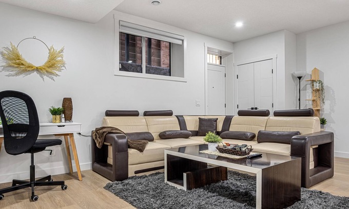 Keith Casa | Guest Suite Close to Banff