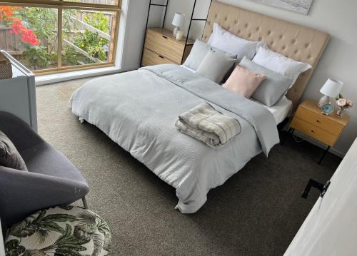 Westmeadows Apartamento | Guest Suite with Private Entry- 6 mins to Airport