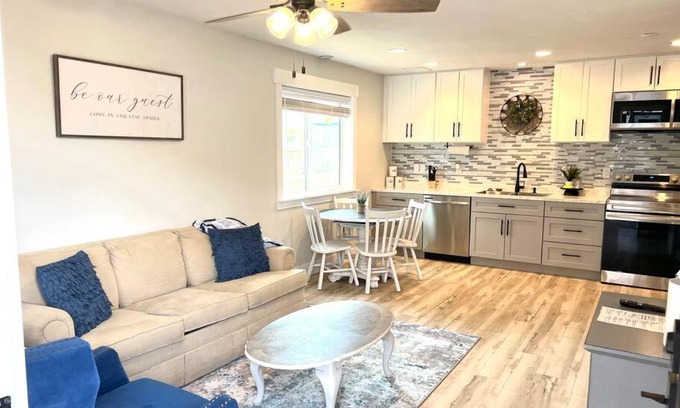 Idaho Falls Apartamento | Guest Suites 1998 #1 - Charming 1 bedroom 1 bath Suite