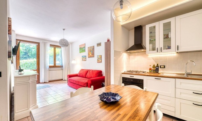 Montelaguardia Apartamento | GuestHost - Bright Apartment with garden