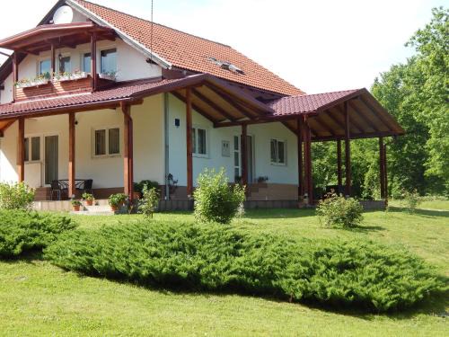 Catrnja Casa | Guesthouse Abrlic
