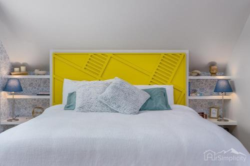 Clayton Casa | Guesthouse By Schafer Park W Patio