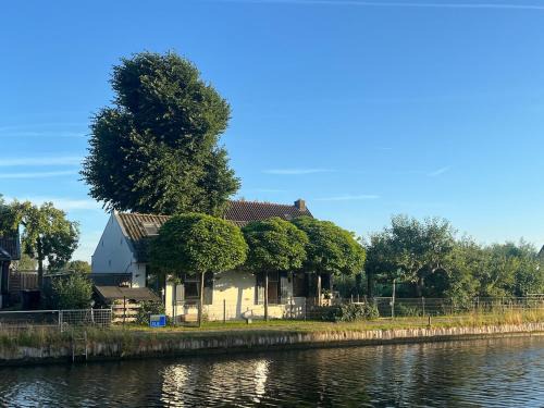 Bekenes Casa | Guesthouse Het Woerdense Veerhuis