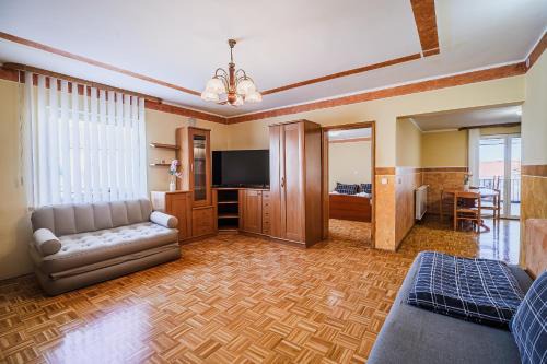 Trnovska Casa | Guesthouse Siva Čaplja