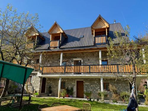 Shale Casa | Guesthouse Te Tata