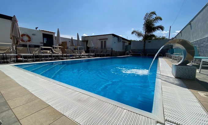 Scafati Cama Y Desayuno | Casa de huéspedes con piscina, wifi, aparcamiento. No muy lejos de Sorrento, Nápoles y Amalfi