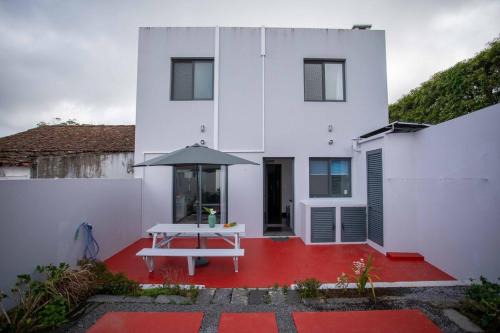 Capelas Casa | GuestReady - 9C House