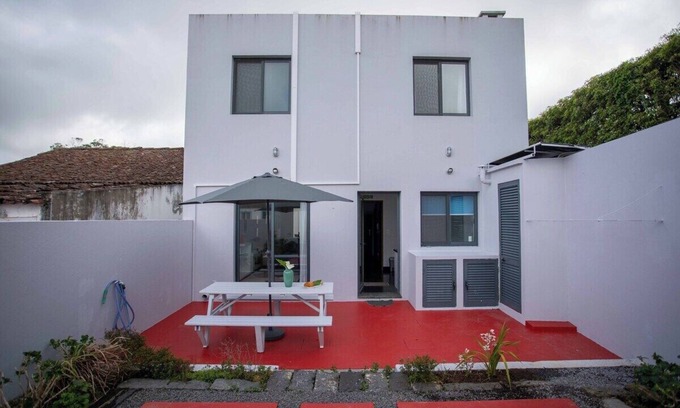 Capelas Casa | GuestReady - 9C House